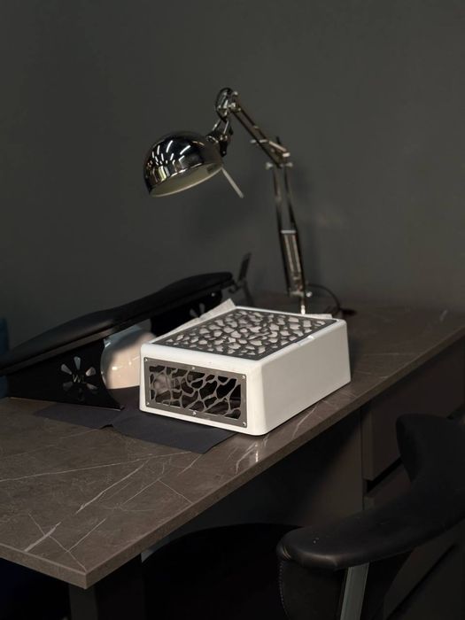 Аренда робочого місця МАНІКЮР/ПЕРУКАР