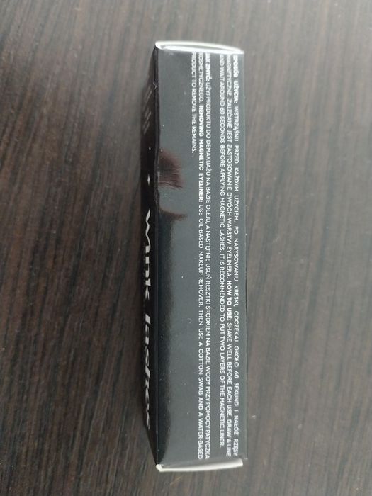 ZESTAW Wink lashes:  Eliner magnetyczny i sztuczne rzesy