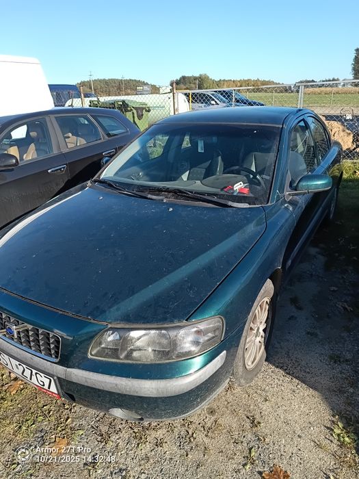 Volvo S60 2.4 140km w całości na części