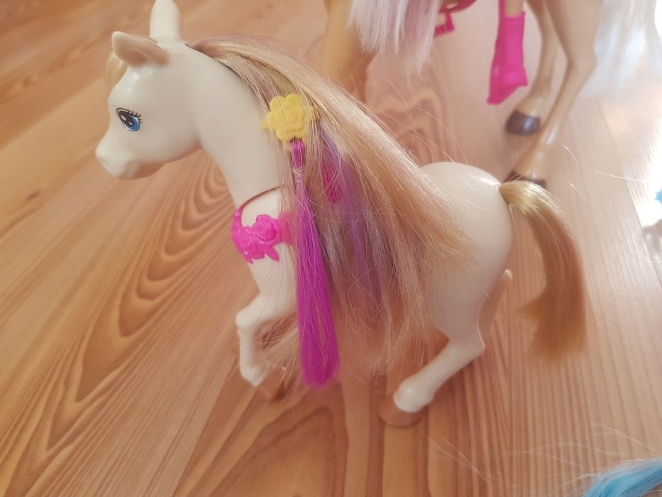 BARBIE GXV77 Zestaw Koniki Stylizacja i opieka HGB58