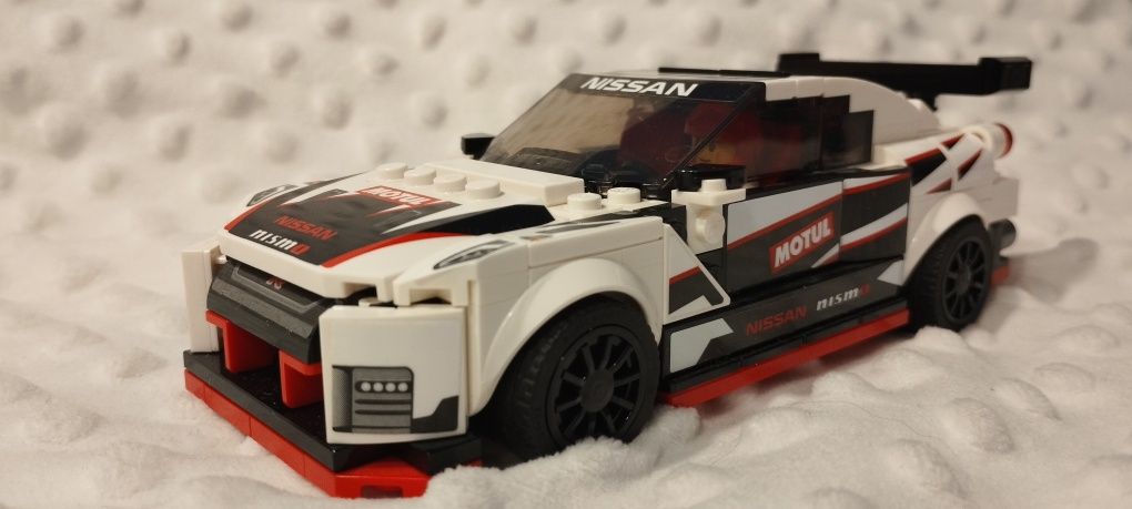 LEGO Speed Champions 76896 Nissan GT-R NISMO 100% Kompletny