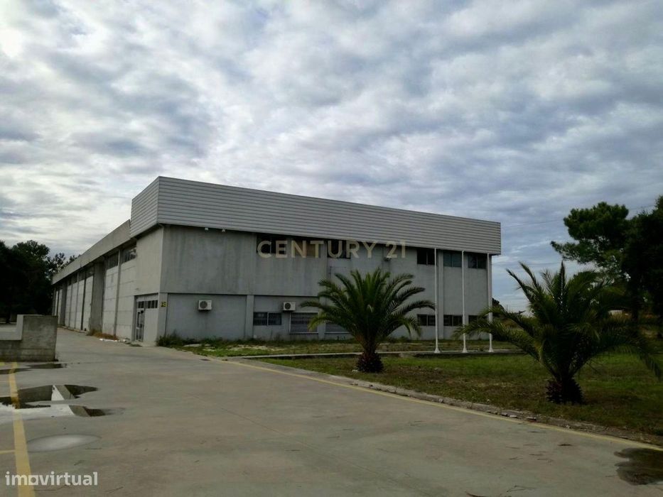 Armazém Industrial com 2.000 m² implantado em terreno de 16.188 m² – Q