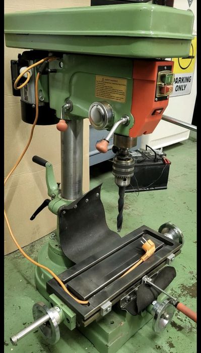 Продам свердлильнофрейзерний станок