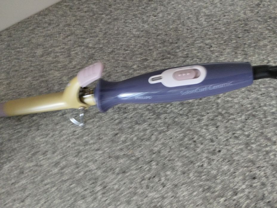 Escova modeladora e alisadores de cabelos