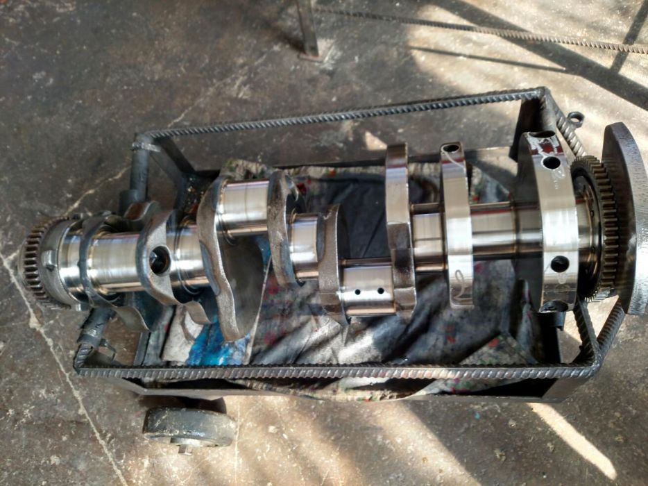 Коленвал Колінвал  камаз(радянський).є блок,головки,шатуни