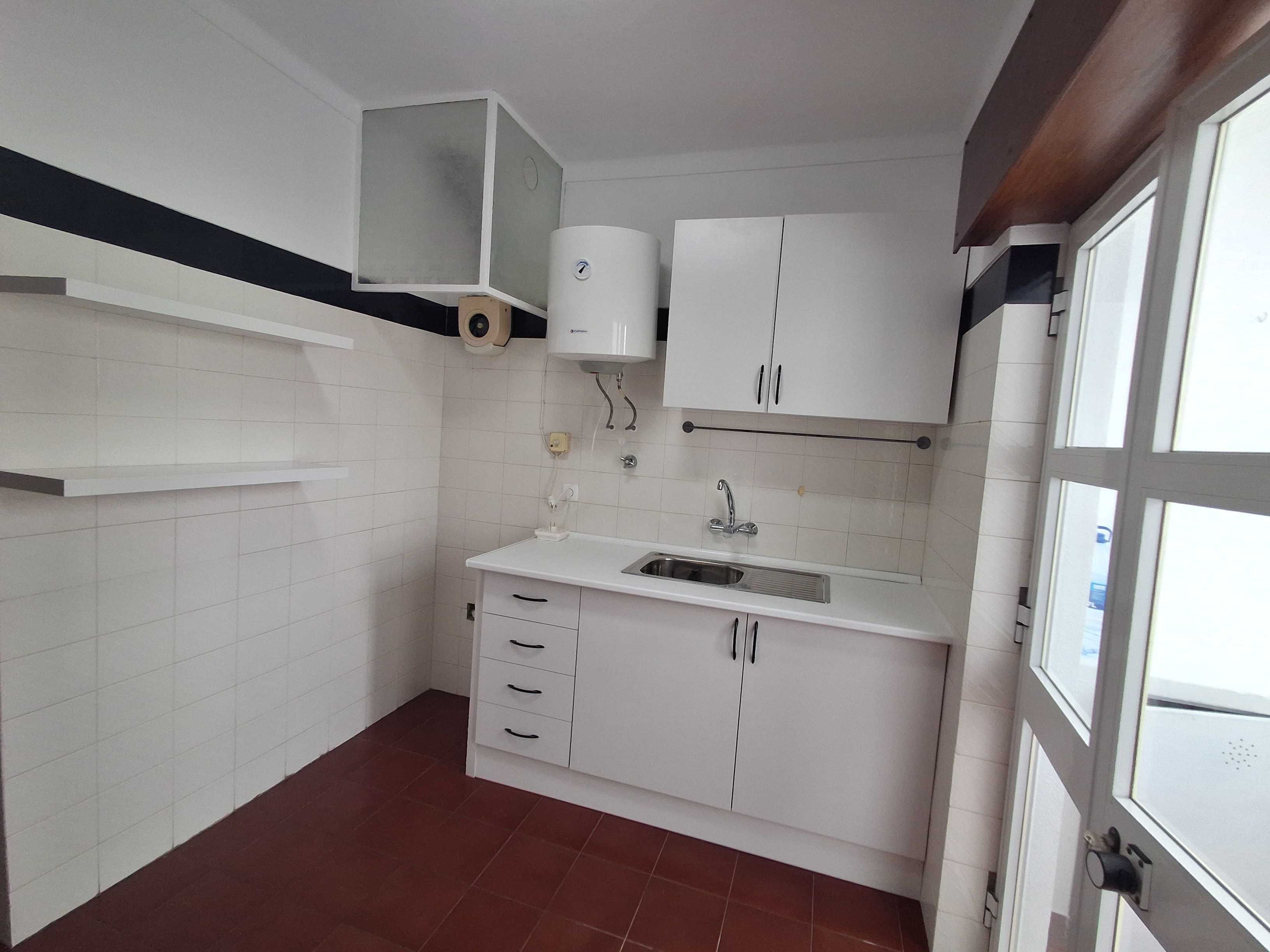 Arrendo Apartamento T4 Bacelo-Evora