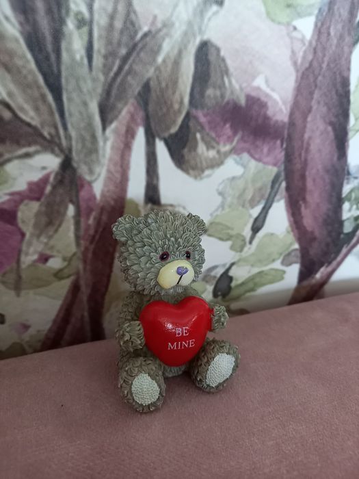 Figurka miś z sercem mała