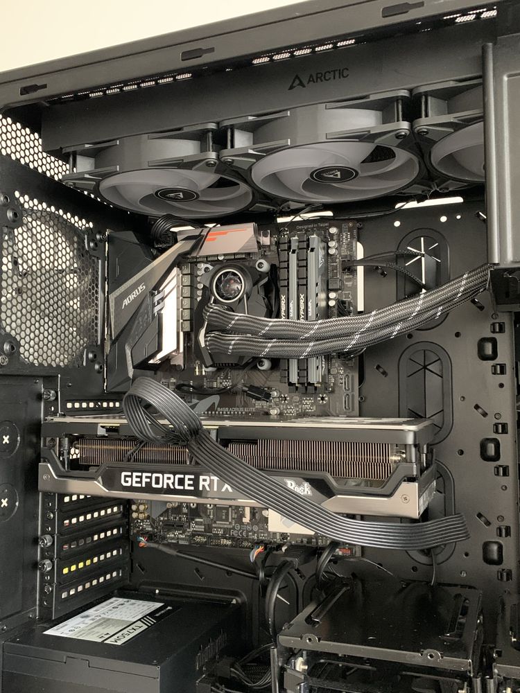 Komputer do Gier RTX 3070, RYZEN 7, DDR4 24Gb