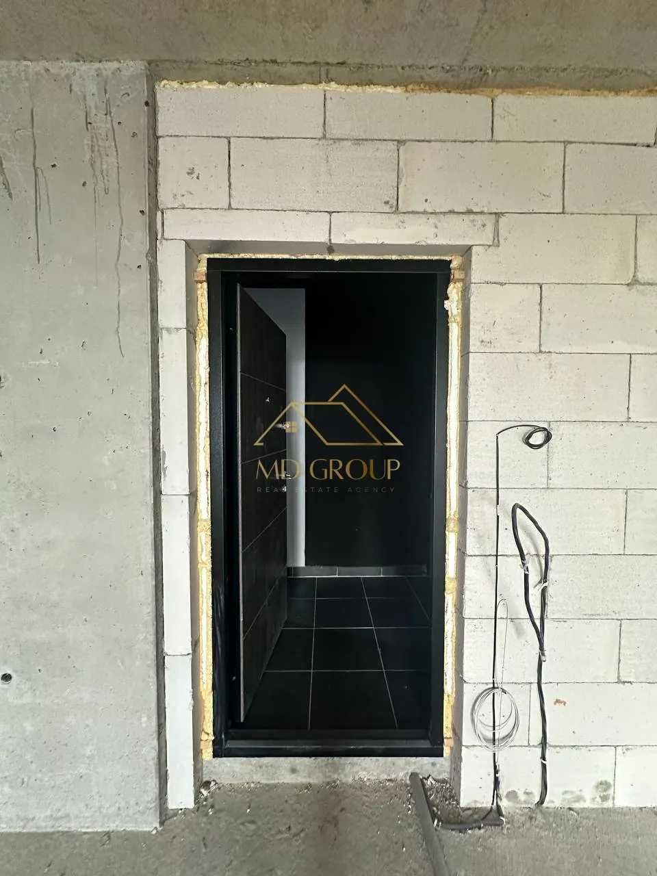 Продаж зданої великої 2 кім квартири
