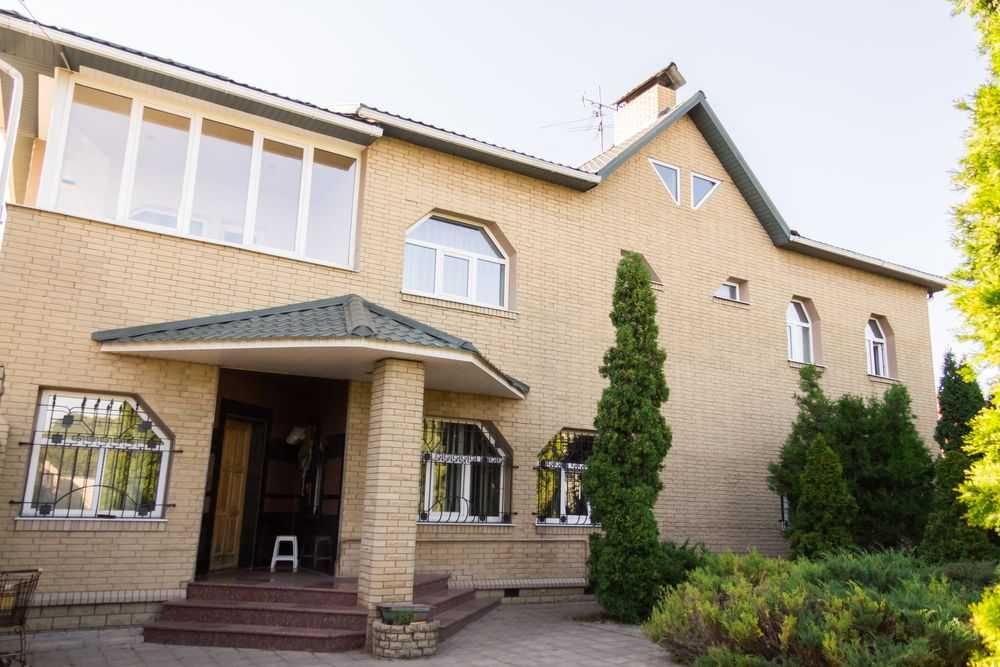 Продам частный дом 300 кВ.м,Новые дома, возле Меркурий(код 4656)