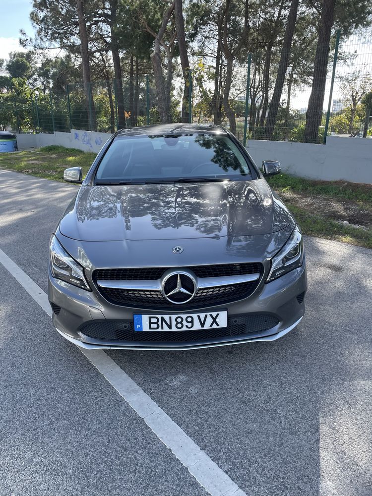 Mercedes CLA 180 Shooting Brake Pack Chrom 122cv (63.000km)
