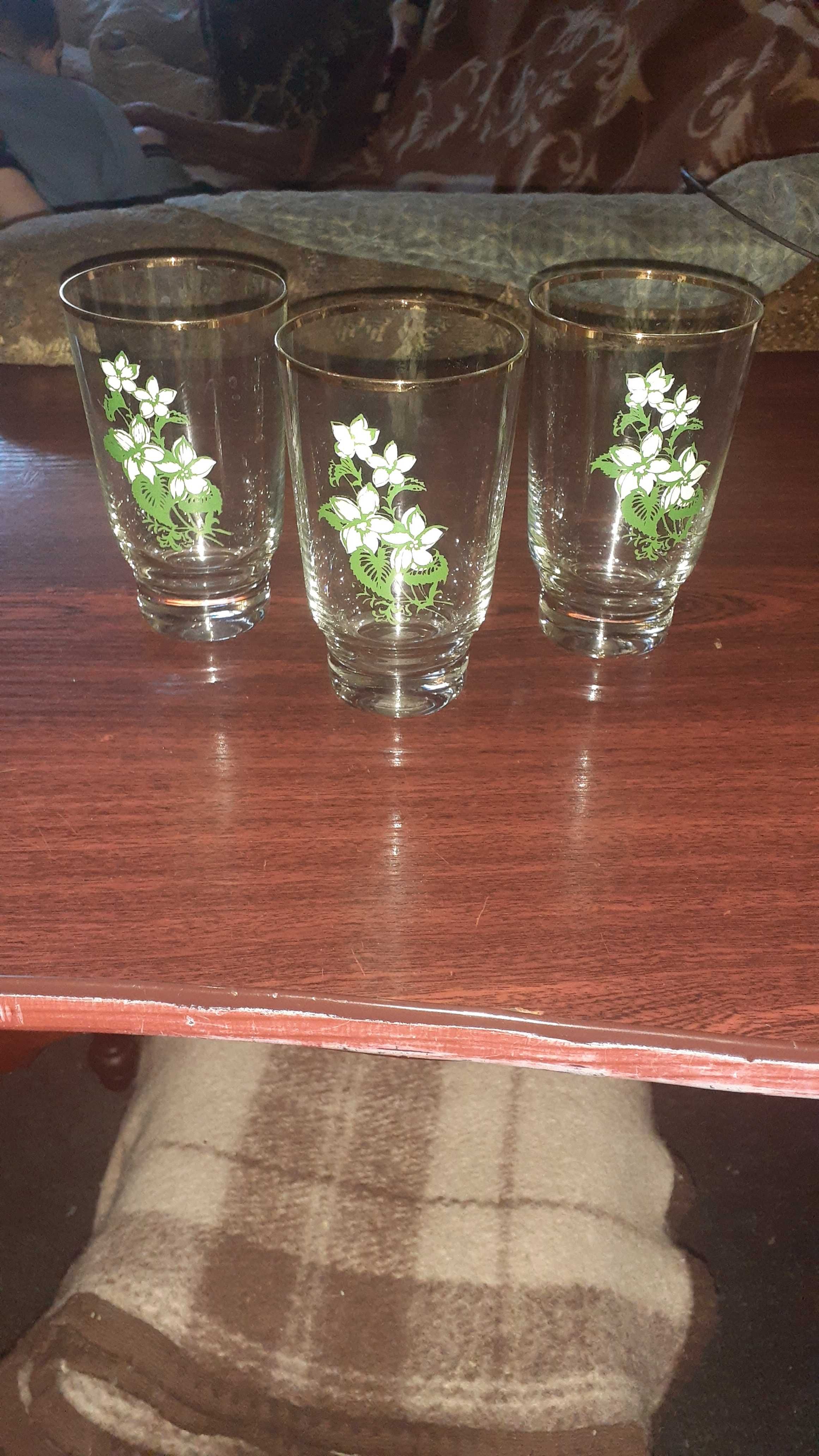 Продам красивые стаканы
