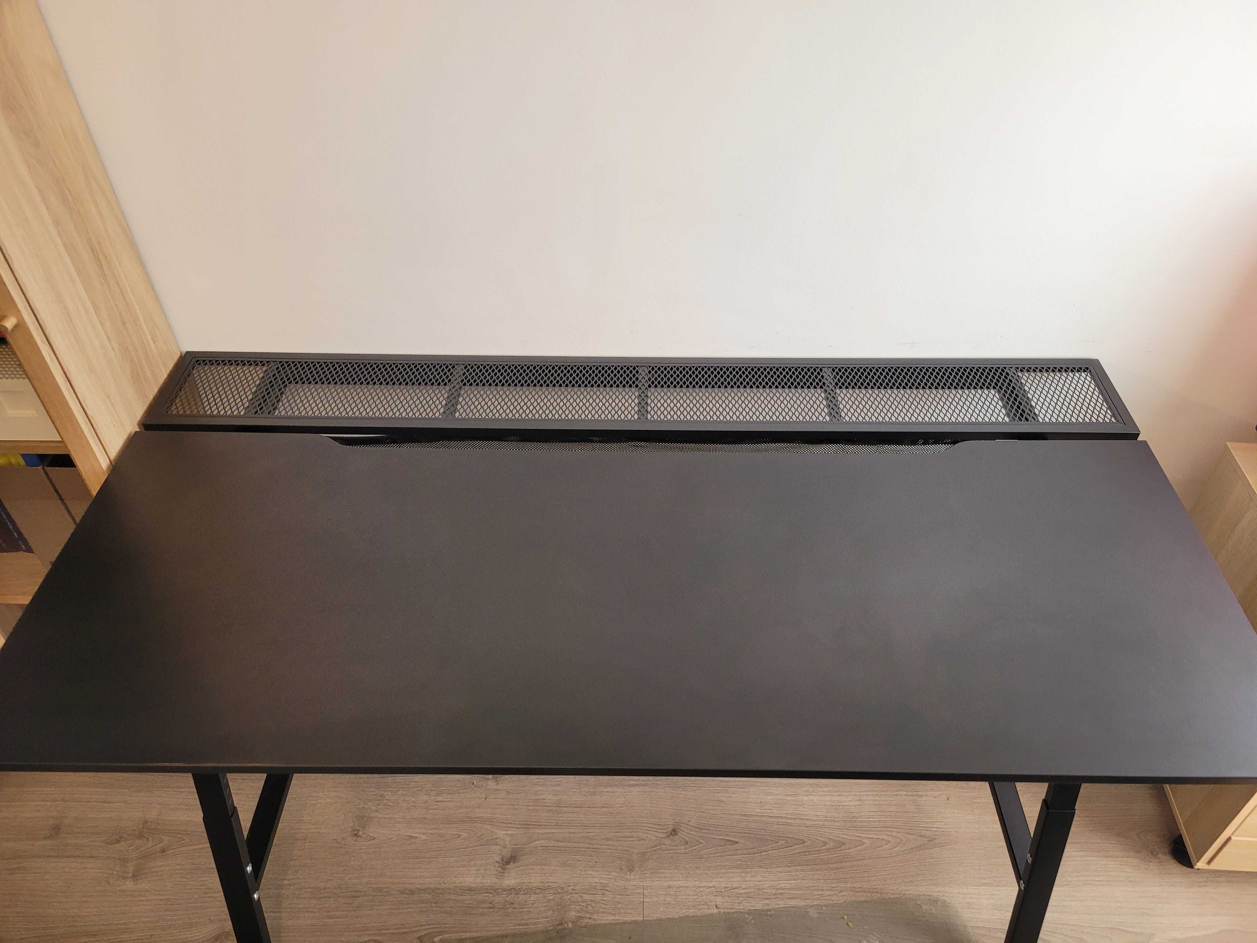 Secretária Ikea UTESPELARE 160x80 cm, preta, usada, excelente estado