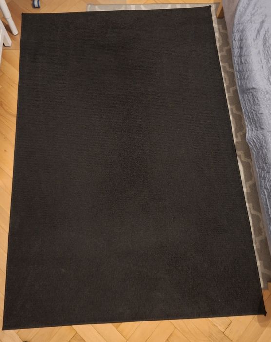 Dywan czarny Ikea Sporup 133x195 cm