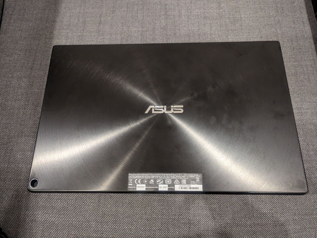 Asus z zenscreen go MB16AHP przenośny monitor z głośnikami 15.6"