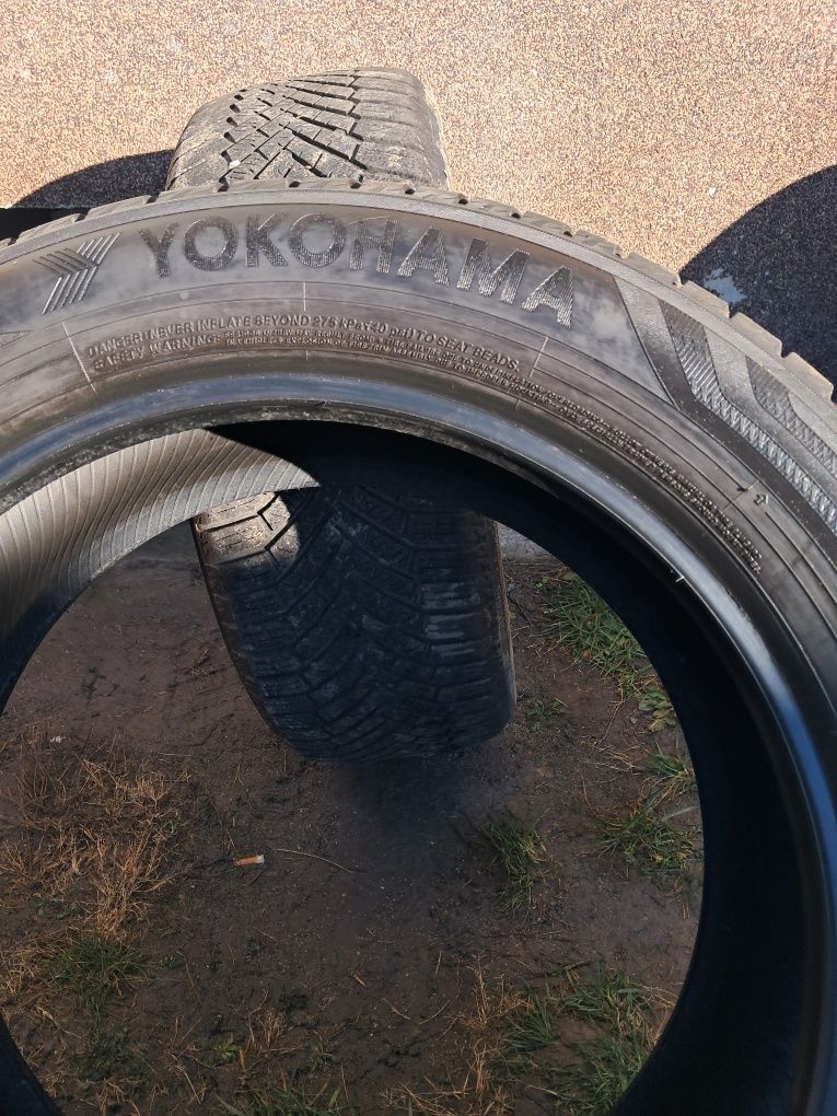 225/55 R18 102V M+S - Yokohama BluEarth WinterV906- 16/2023 - ~6,3mm