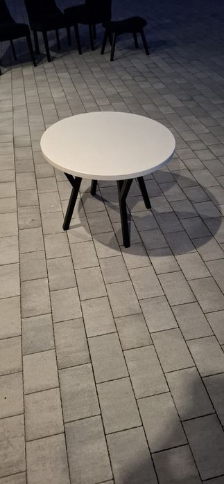 Stolik kawowy z blatem granitowym