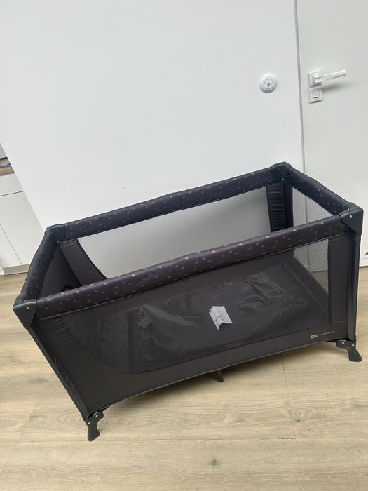 Kinderkraft łóżeczko turystyczne składane Joy Light 2w1