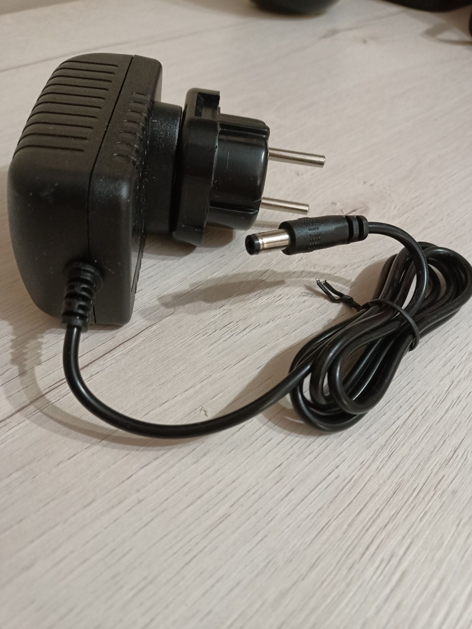 Zasilacz AC/DC Adapter 12V