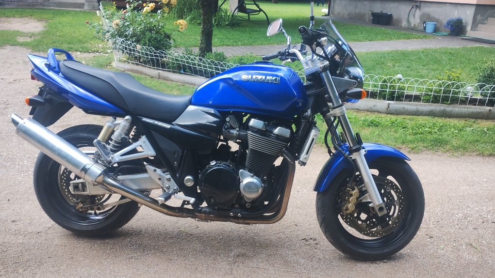 Motocykl Suzuki gsx 1400