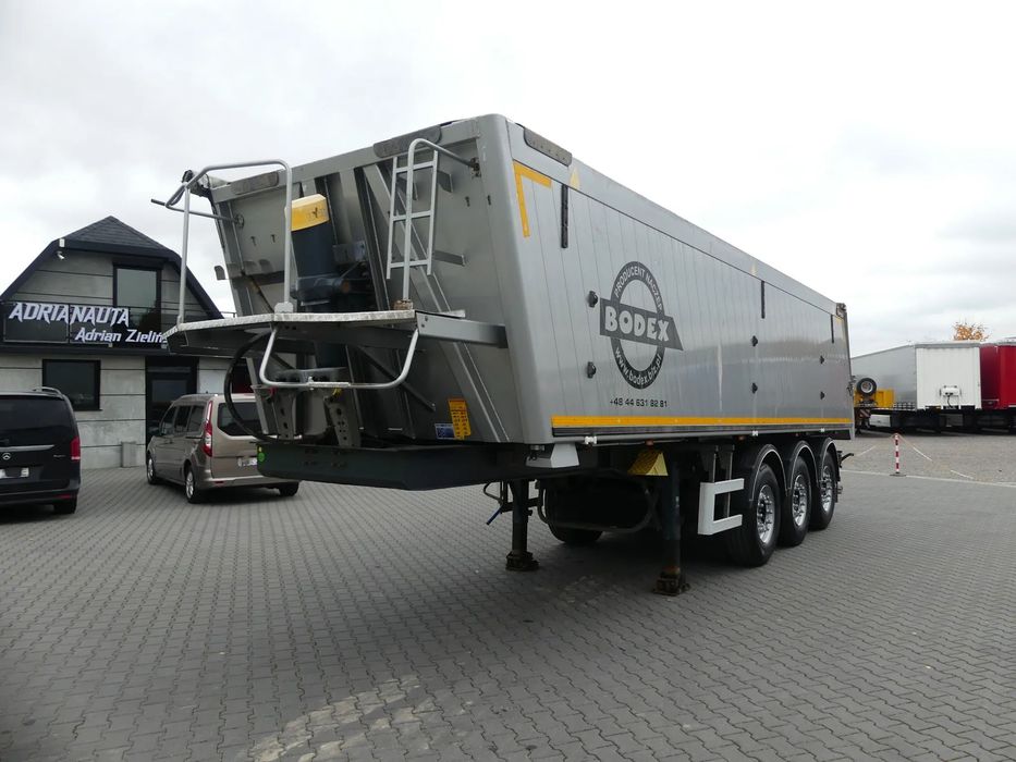 Bodex WYWROTKA 34m3 / OŚ PODNOSZONA /