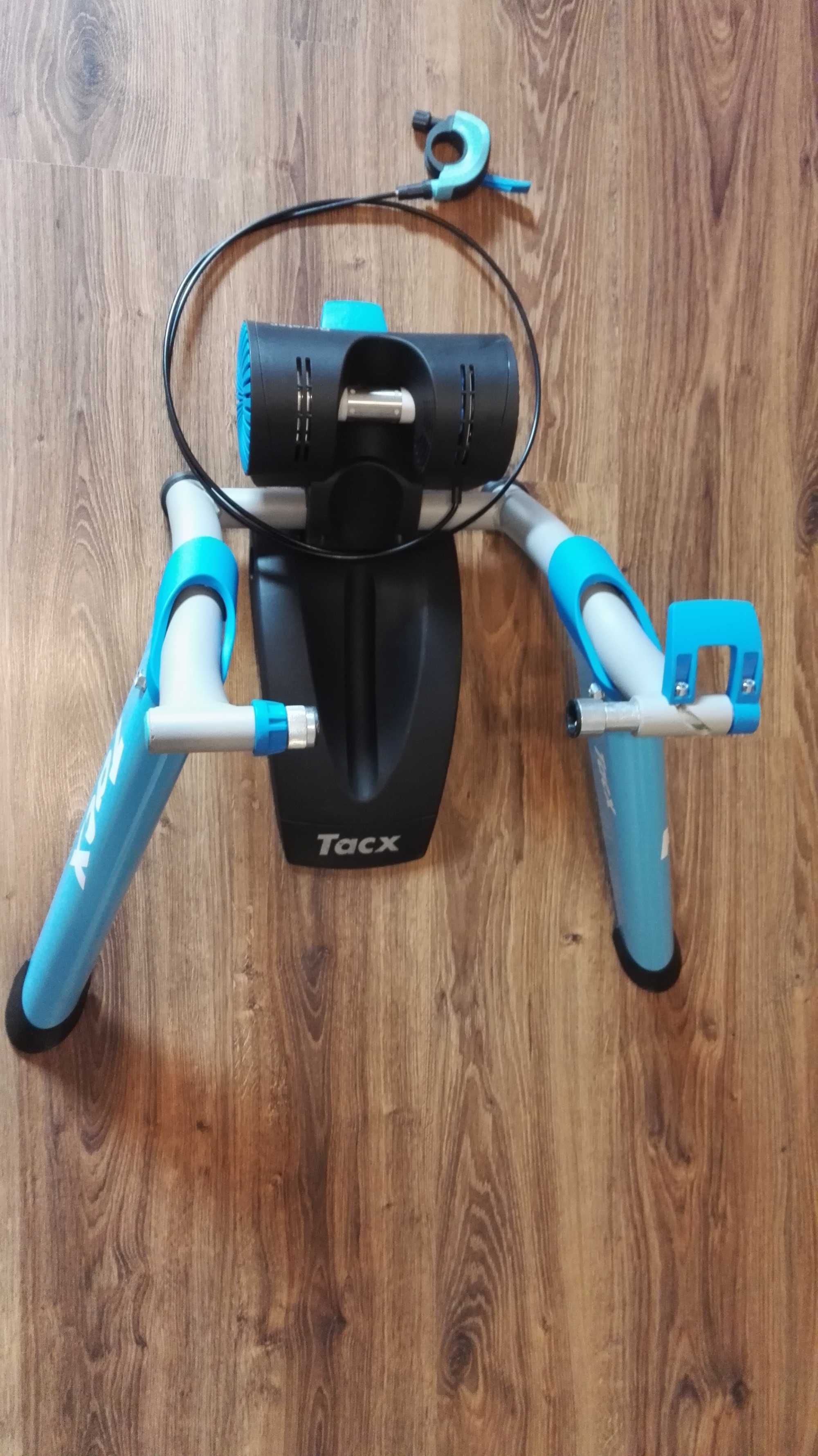 Trenażer rowerowy Tacx Boost