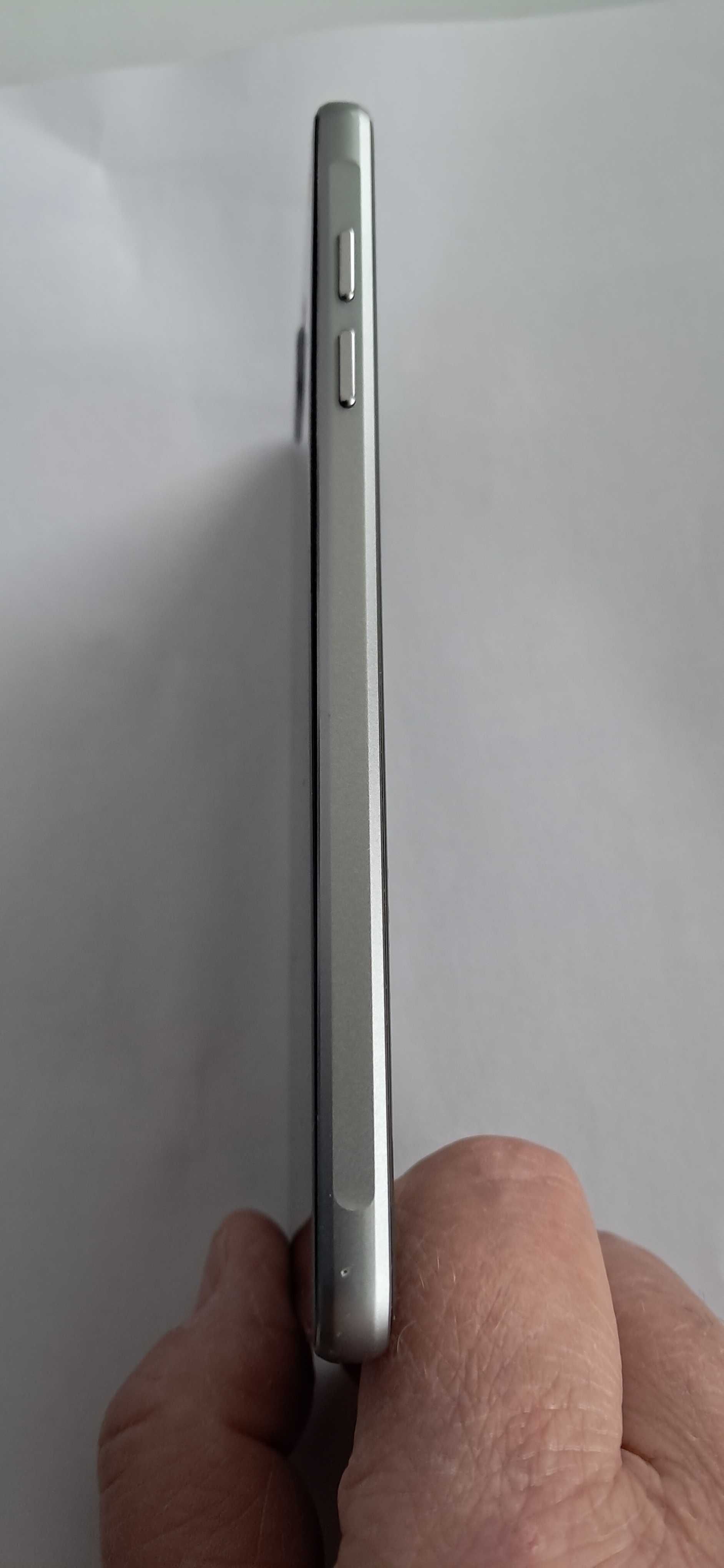 Bez skazy Smartfon Samsung Galaxy A5 jak nowy