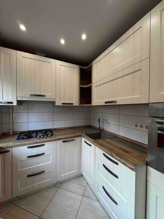 Здається 2 квартира по вулиці Головній (біля готелю Буковина)