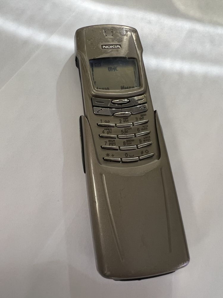 Телефон Nokia 8910