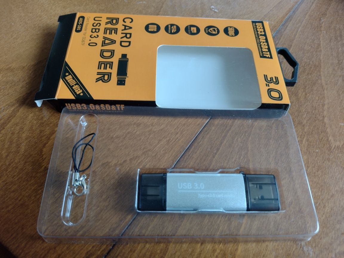Czytniki kart microSD i SD 3.0 na USB typu A i C