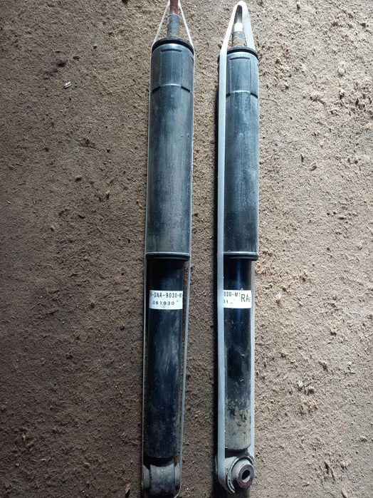 Задние амортизаторы и передняя стойка на хонду цивик 2002-2006 год