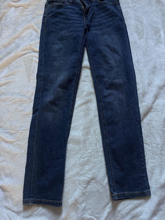 Жіночі джинси