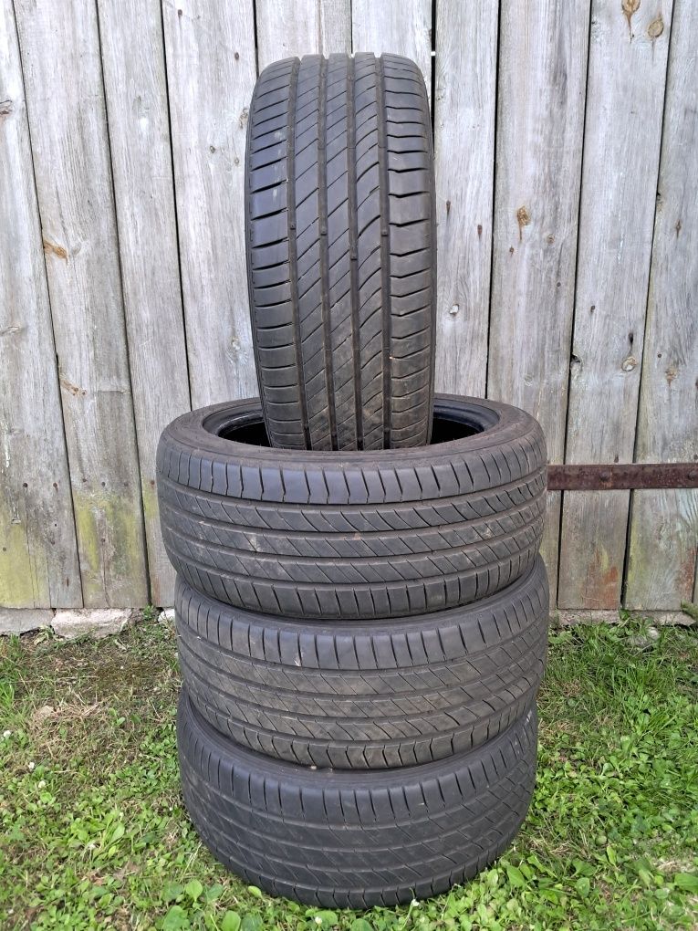 Opony letnie Kumho Ecsta PS71 225/45r17 91W  2023r