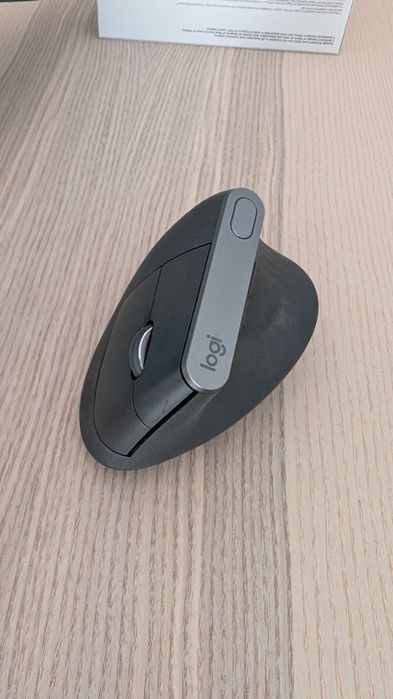 Rato Logitech MX Vertical