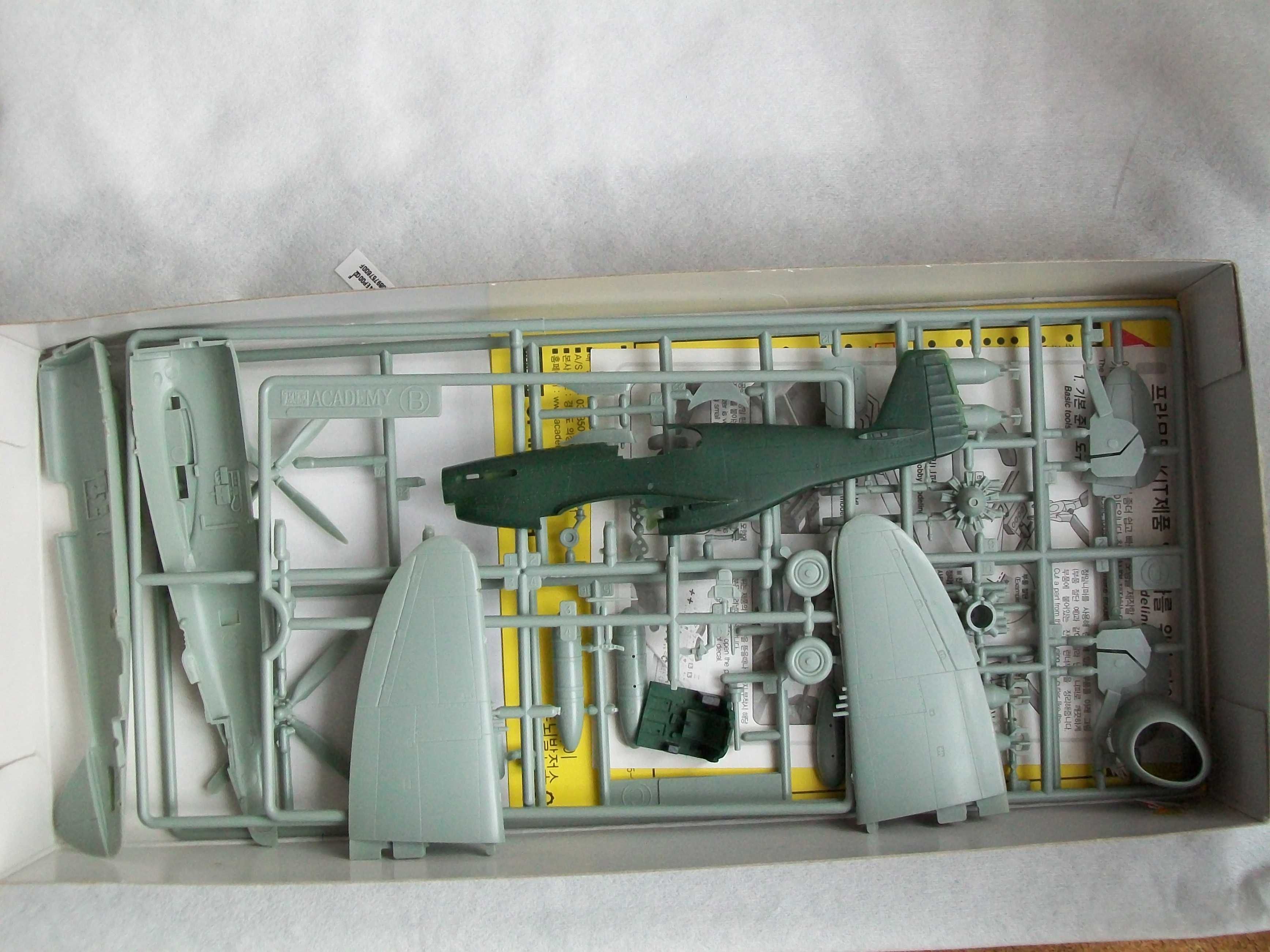 Model samolot P 47 Thunderbolt 1/72