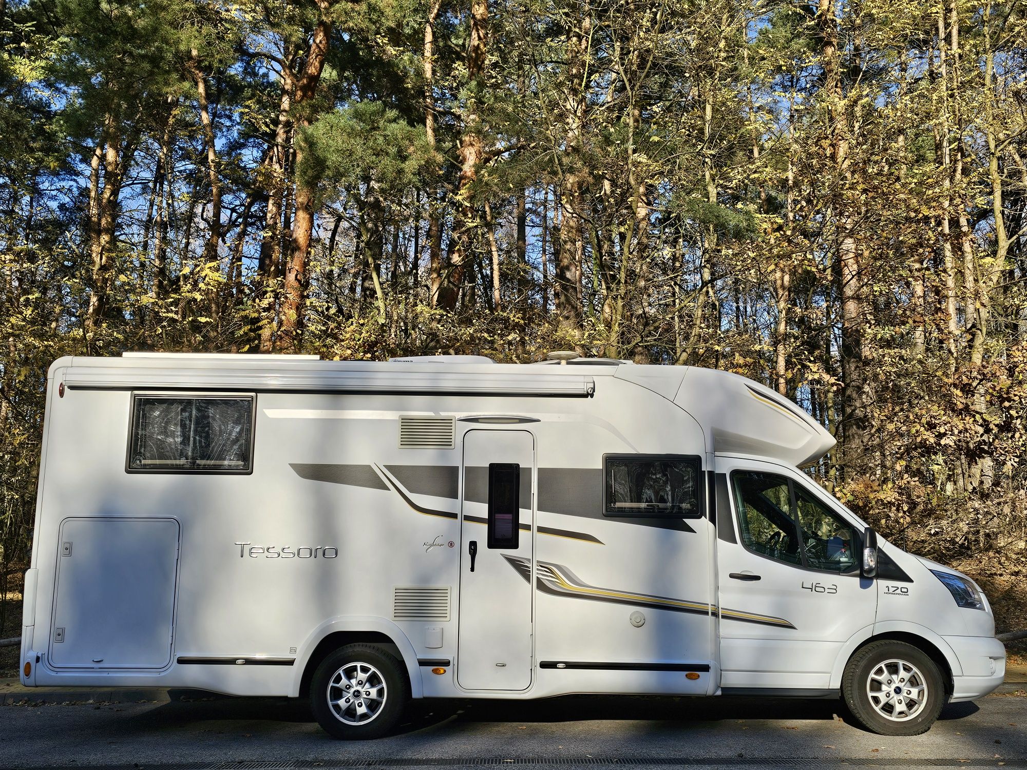 Sprzedam Kampera marki Ford Transit zabudowa Benimar 463 NordKapp