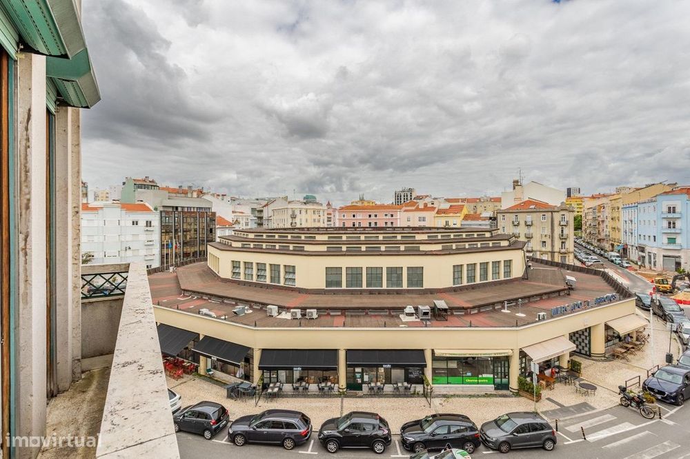 T4 Frente ao mercado de arroios, Rua Ângela Pinto