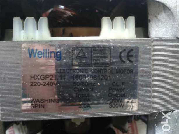 Продам двигатель Welling от Indesit WITL86