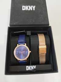 Zegarek damski DKNY cyrkonie złoty niebieski