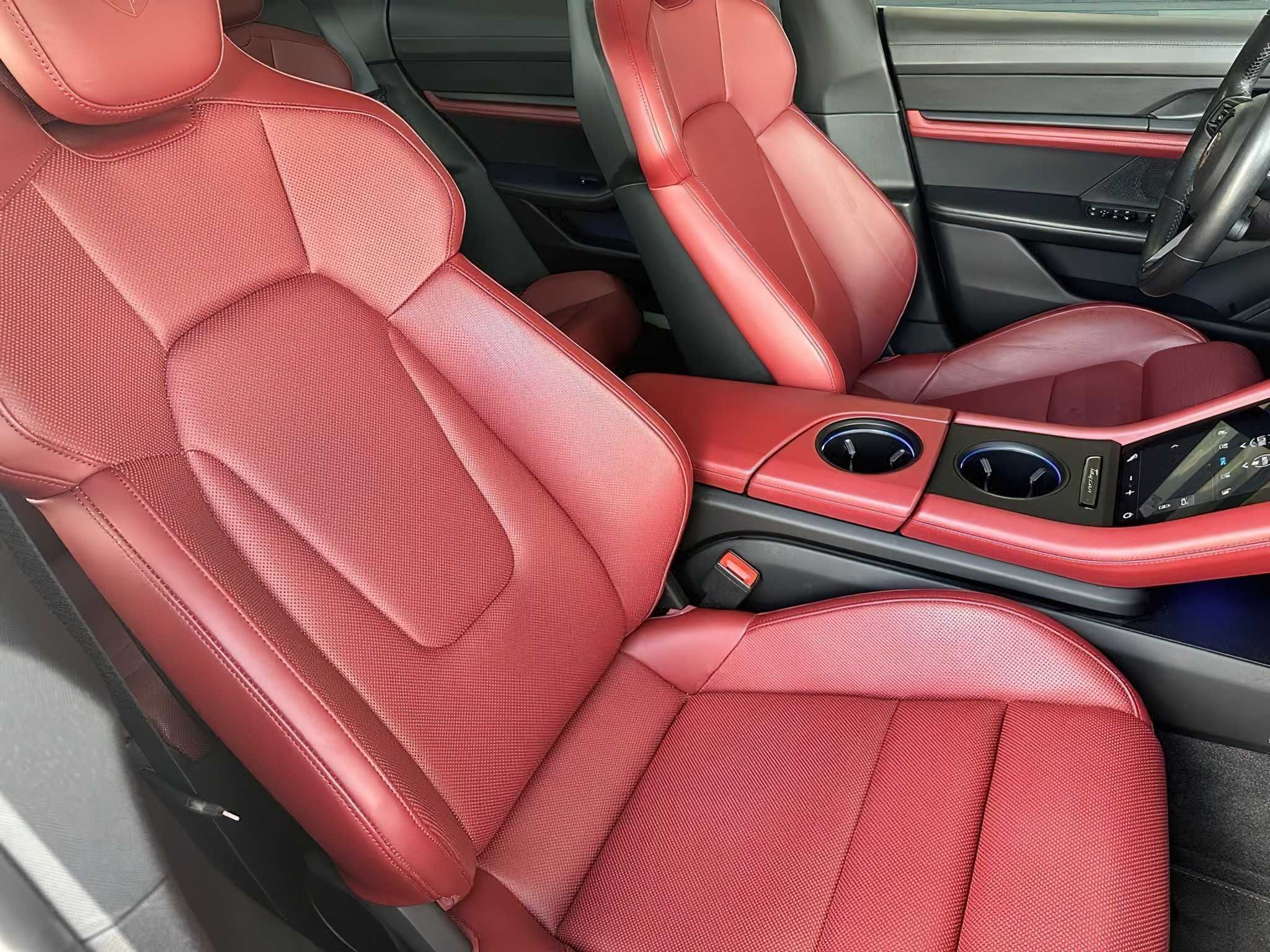 Porsche Taycan 2021