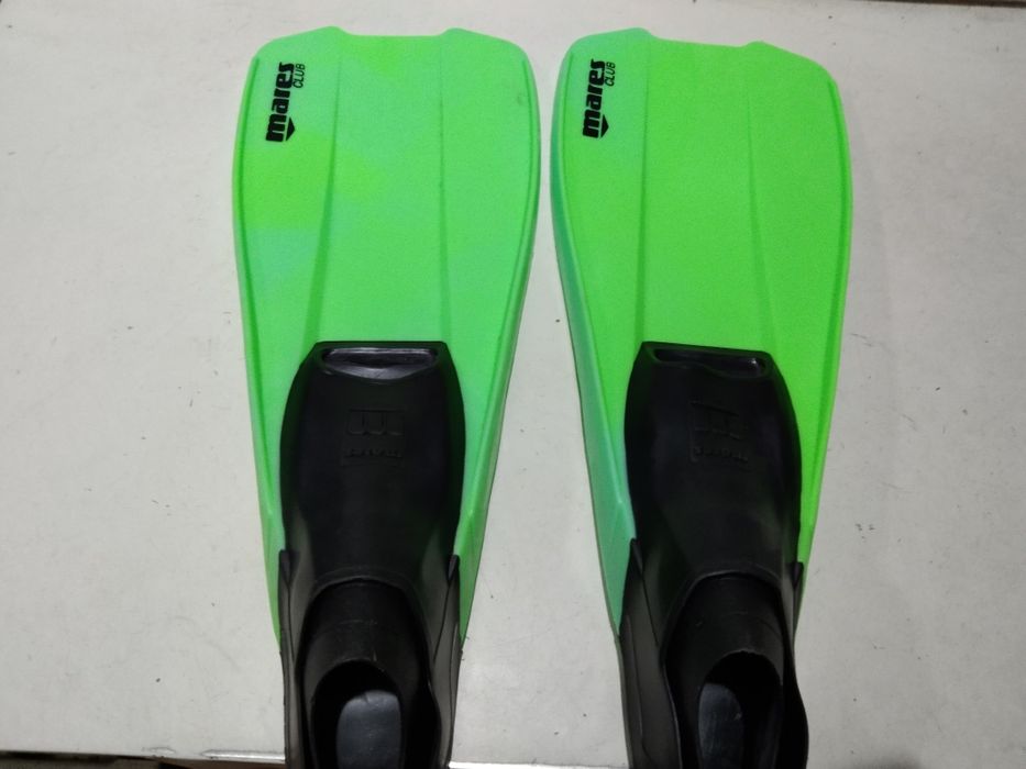 Płetwy do pływania MARES rozmiar M 41-42