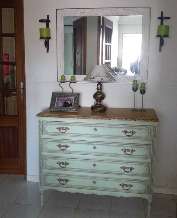 Cómoda vintage estilizada.