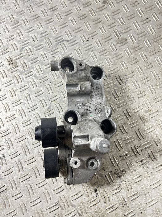 Кронштейн кріплення генератора Renault Master 2.3 biturbo розборка