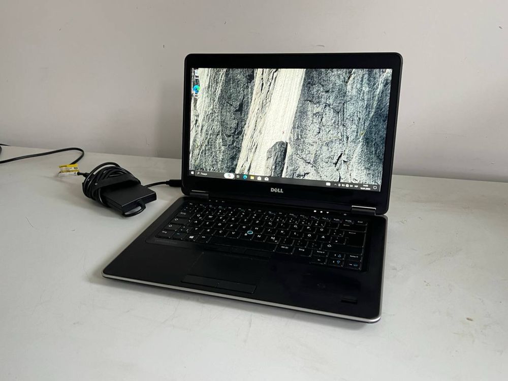 Ноутбук Dell i5-4310/8ram/500HDD