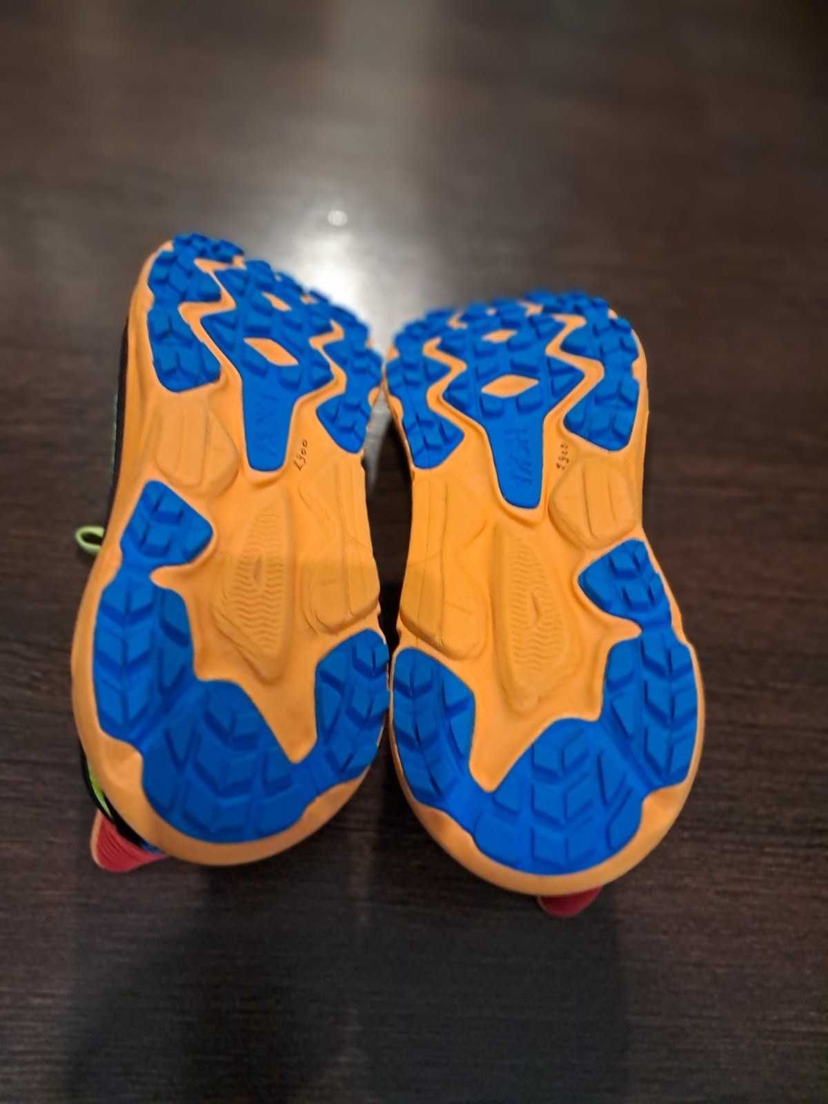 кросівки Hoka One One Challenger ATR. 7.    Р 44  1/3   28.5. См