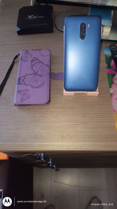 Смартфон Xiaomi Pocophone F1 6/64