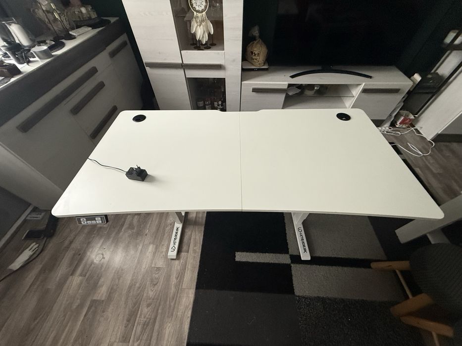 Biurko elektryczne
