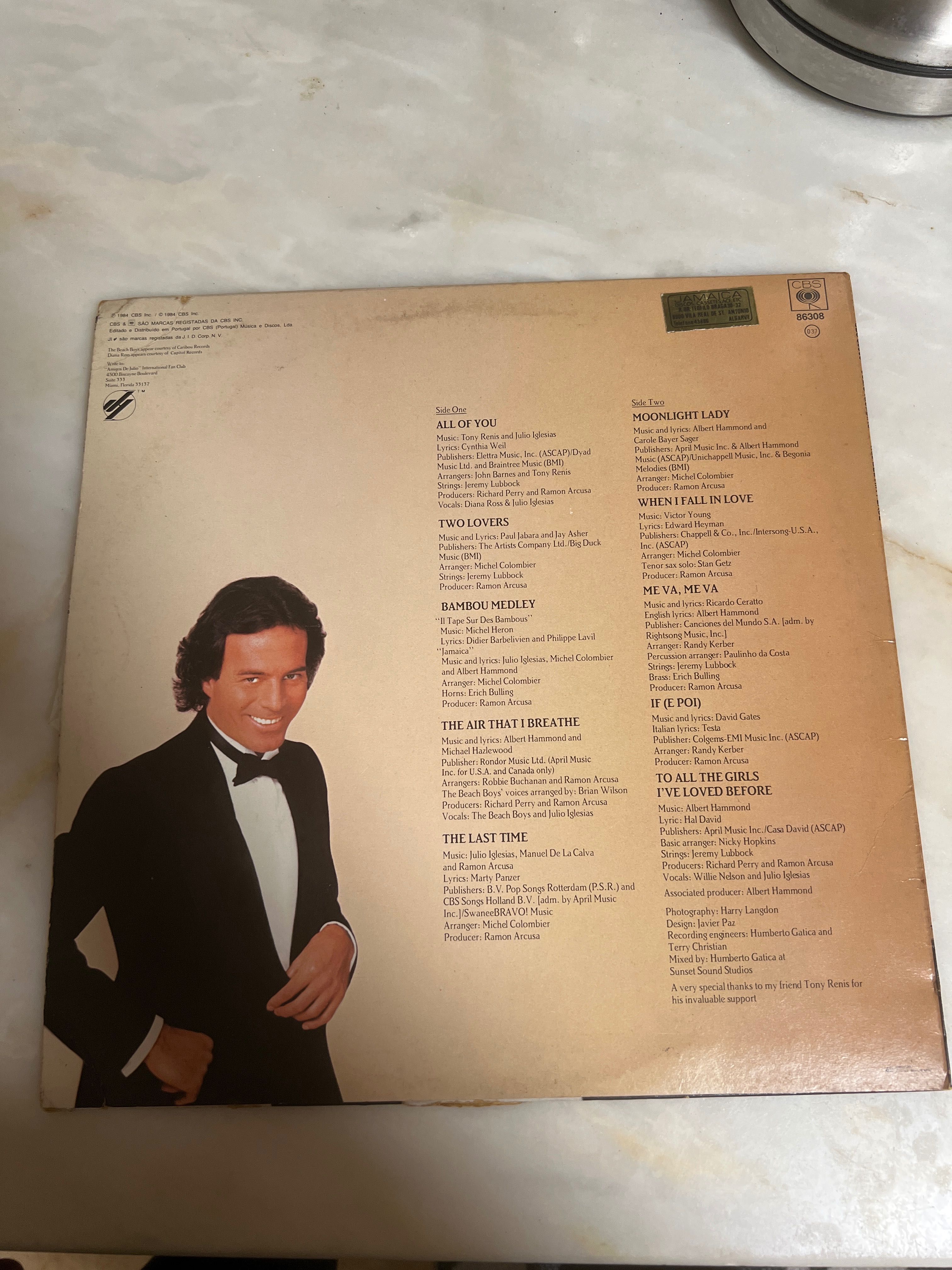 Julio Iglesias (1100 bel air place)