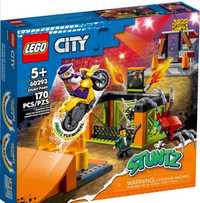 Klocki Lego City 60293 Park kaskaderski Motocykl i kaskader Nowe