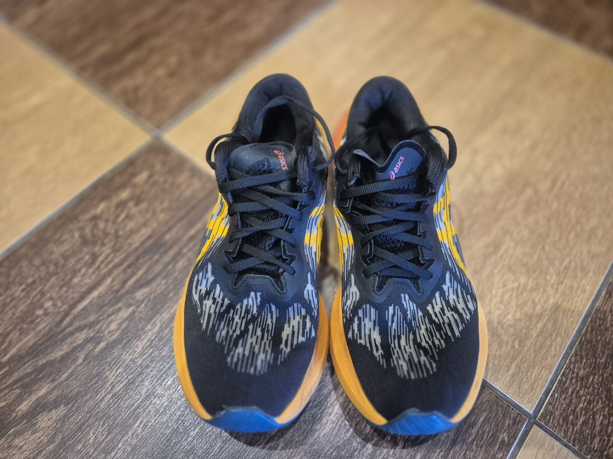 Asics novoblast 3